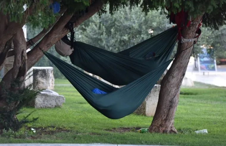 U centru Šibenika dvoje turista