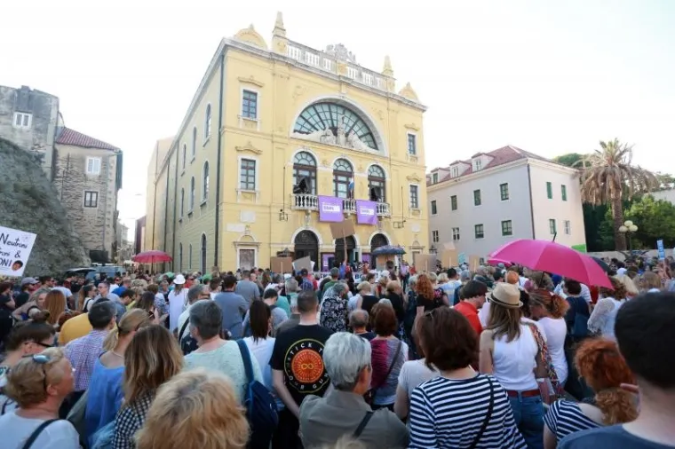 PROSVJED PODRŠKE KURIKULARNOJ REFORMI ODRŽAN DILJEM HRVATSKE: Evo kako je bilo u Splitu, Rijeci, Slavonskom Brodu...