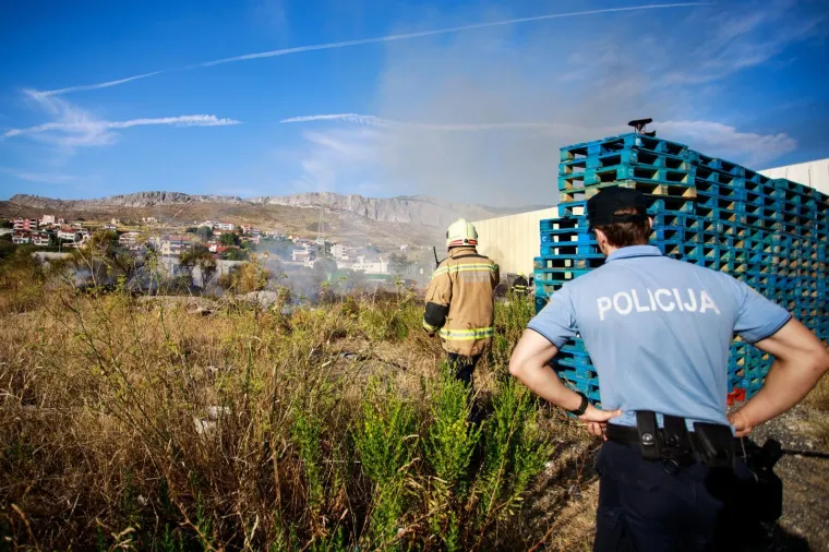 16.09.2019., Split - Veliki pozar na TTTS-u.
Photo: Milan Sabic/PIXSELL