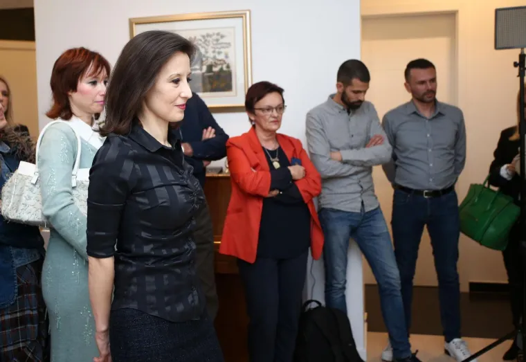 DALIJA OREŠKOVIĆ REZULTATE PRATI IZ SVOG DOMA: Ugostila brojne simpatizere