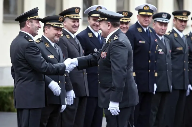 SVEČANOST U ZAGREBU: Smotra i primopredaja dužnosti šefa Glavnog stožera OS-a