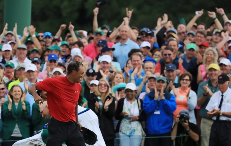Na šestom je mjestu golfer Tiger Woods koji je zaradio 553 milijuna eura u proteklom desetljeću.