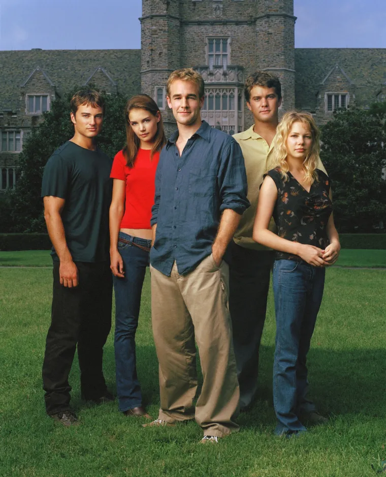 Kada čujemo prve taktove pjesme 'I Don't Want to Wait' Paule Cole, automatski pomislimo na 'Dawson's Creek'. No, producenti su htjeli da u špici serije svira 'Hand in My Pocket' kanadske pjevačice Alanis Morrisette, ali nisu uspjeli dobiti prava na nju.