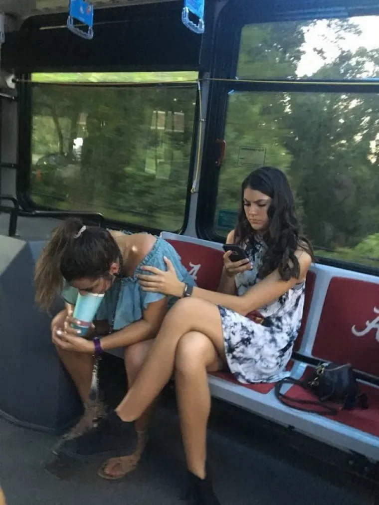 NJIHOV VIKEND BIO JE BURAN: Nekoliko čašica previše skupo će ih koštati, sve će vam biti jasno kad pogledate fotografije