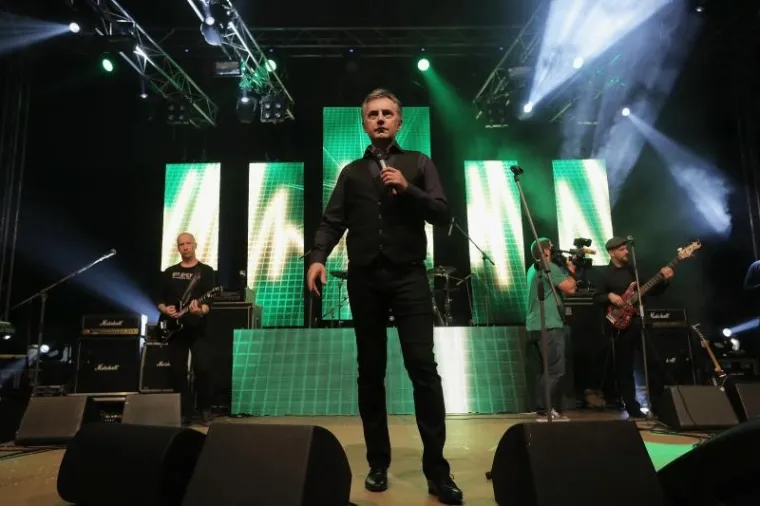 VELIKI KONCERT ZA DIJASPORU: Hrvatima u Frankfurtu ukazali se baš svi, od Rozge i Škore pa sve do Ćire i Olivera