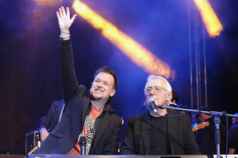 VELIKI KONCERT ZA DIJASPORU: Hrvatima u Frankfurtu ukazali se baš svi, od Rozge i Škore pa sve do Ćire i Olivera
