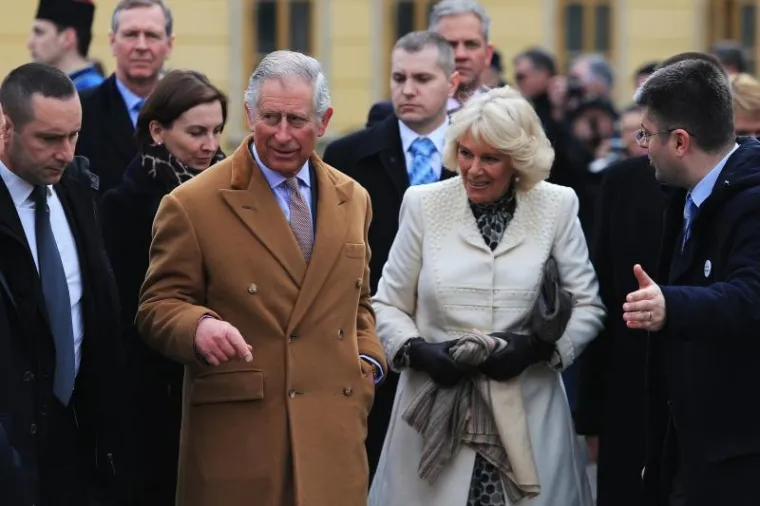 POSJET OSIJEKU: Princ Charles i Camilla prošetali centrom grada i Tvrđom