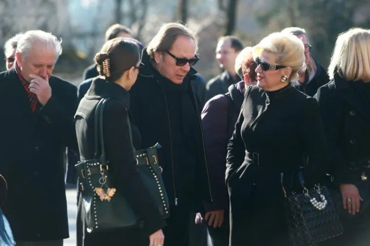 Od Žuži su se oprostili Miro Ungar i Vesna Balenović.