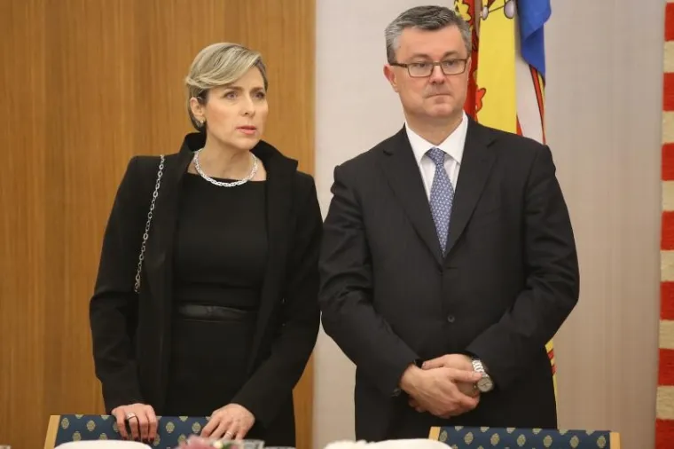 Premijer Orešković sa suprugom Sanjom