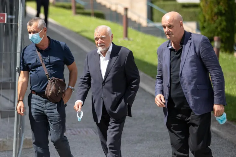 ISPRAĆAJ JOSIPA KREGARA: Brojni kolege i političari odali posljednju počast uglednom profesoru