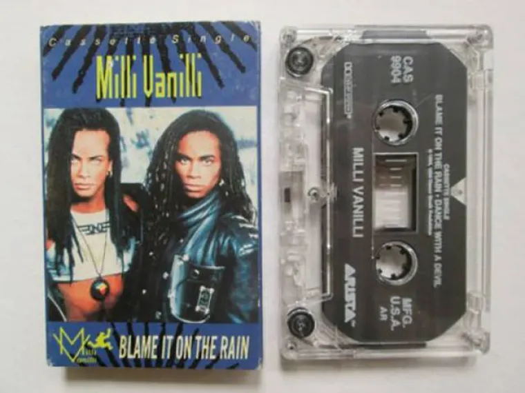 Nostalgija nije samo pjesma koja je jednom davno predstavljala Hrvatsku na Eurosongu već i vrlo moćna emocija koju može izazvati i najsitniji detalj kao što je poznati miris. Neke od nostalgičnih prizora iz devedesetih okupili smo u galeriji pa ako ste tada proživljavali djetinjstvo, sigurno ćete osjetiti nostalgiju nakon gledanja ovih prizora.
