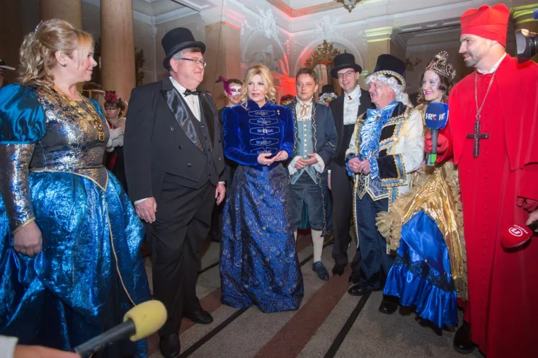MASKIRANA PREDSJEDNICA: Kolinda zasjala u izdanju u kakvom je nikada niste vidjeli