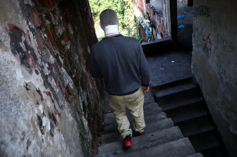 MIGRANTI NAPRAVILI NOVI KAMP U ŠUMI IZNAD VELIKE KLADUŠE: Bez struje, vode i hrane provode dane u nadi da će uspjeti u 'gameu'