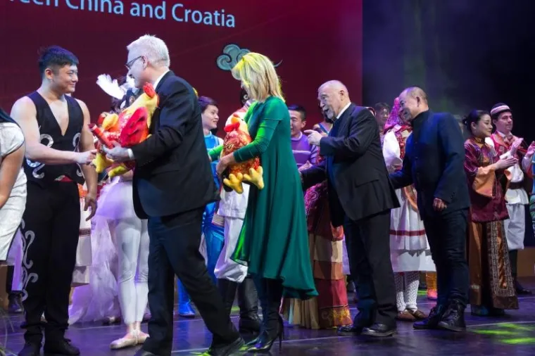Ivo Josipović, Milanka Opačić, Stipe Mesić