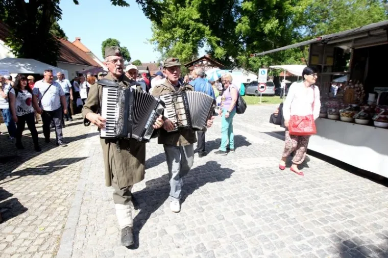 15.000 NA PROSLAVI DANA MLADOSTI: U Kumrovcu se okupili štovatelji lika i djela Josipa Broza Tita