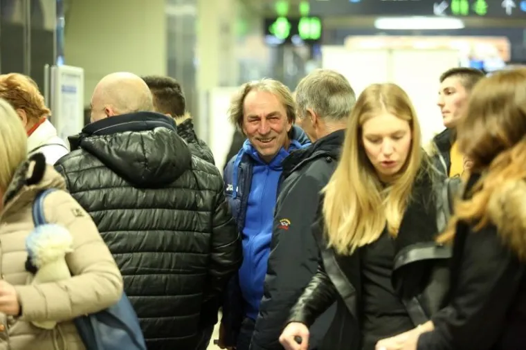 HRVATSKA INVAZIJA NA PARIZ: Navijači pohitali dati podršku Kaubojima