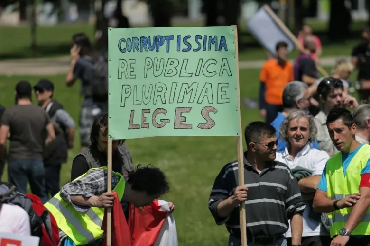 PROSVJED PROTIV GMO-a: U Zagrebu se okupilo mnoštvo građana s maštovitim transparentima