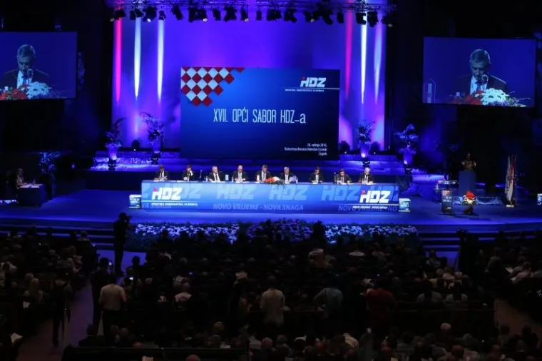XVII. OPĆI SABOR HDZ-A: Za govornicom bili i Orešković i Bandić