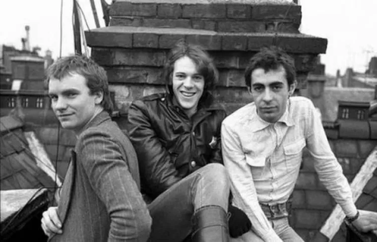 Police, 1977