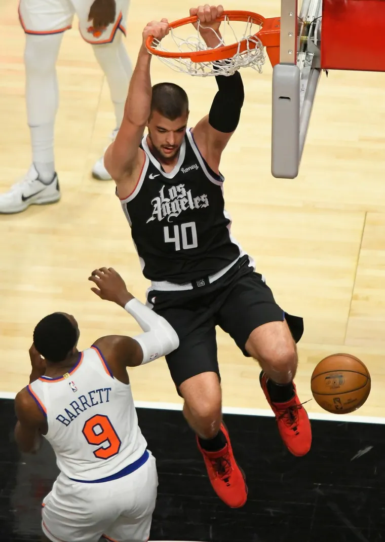 ZUBAC JE ZVIJER: Hrvat dominira pod obručima u najjačoj ligi svijeta