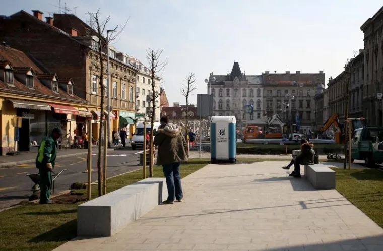 Uređuje se Britanski trg i postavlja nova fontana