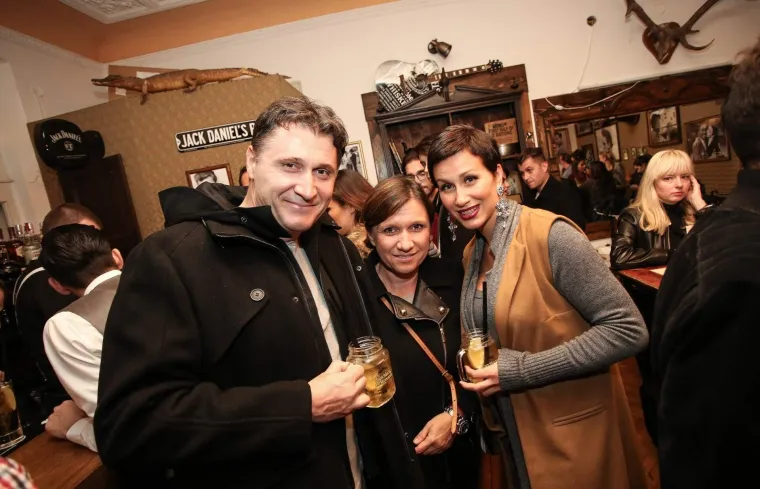 Na otvorenju su se pojavile brojne poznate face kao što su Nevena Rendeli, Milana Vlaović, Tomo in der Mühlen te Hrvoje Šalković i Ana Gruica, a za izvrsnu atmosferu pobrinuli su se Tomo Ricov i Boris Kovaček.