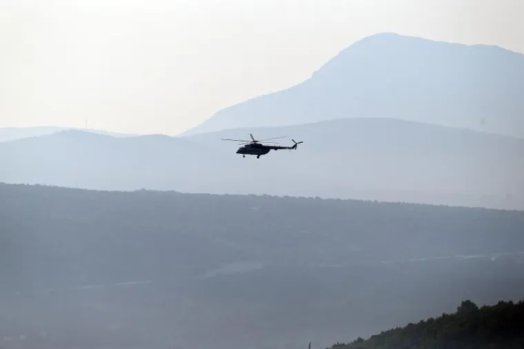 U Knin od ranog jutra pristižu skušine građana iz cijele Hrvatske na obilježavanje 20. godišnjice operacije Oluja i oslobođenja tog grada.