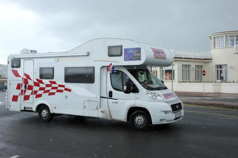 IZ CRIKVENICE U DEAUVILLE: Hrvatski navijači stigli u svome poznatom kamperu