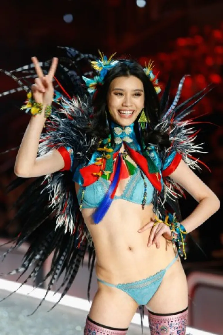 Sinoć je u Parizu održana revija Victoria's Secreta, evo kakve su modele donjeg rublja predstavili