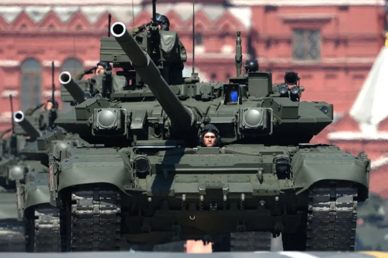 Tenk T-90A
