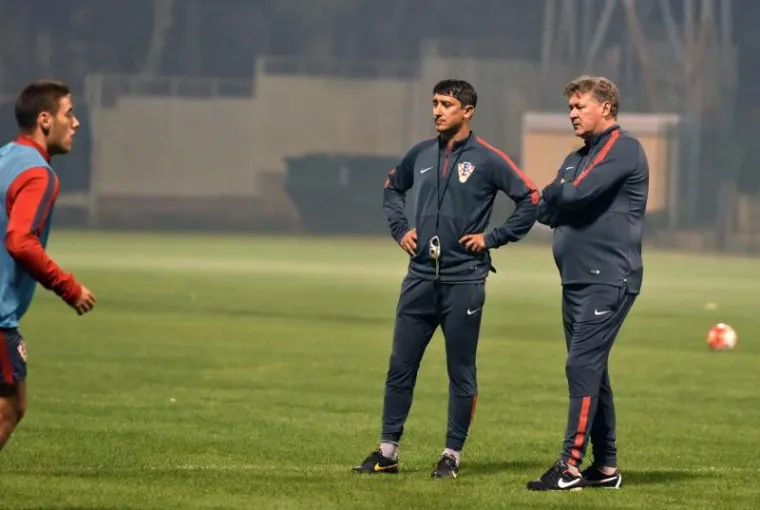 MLADI VATRENI ODUŠEVILI NAJMLAĐE: Pogledajte atmosferu koja je vladala na Šubićevcu