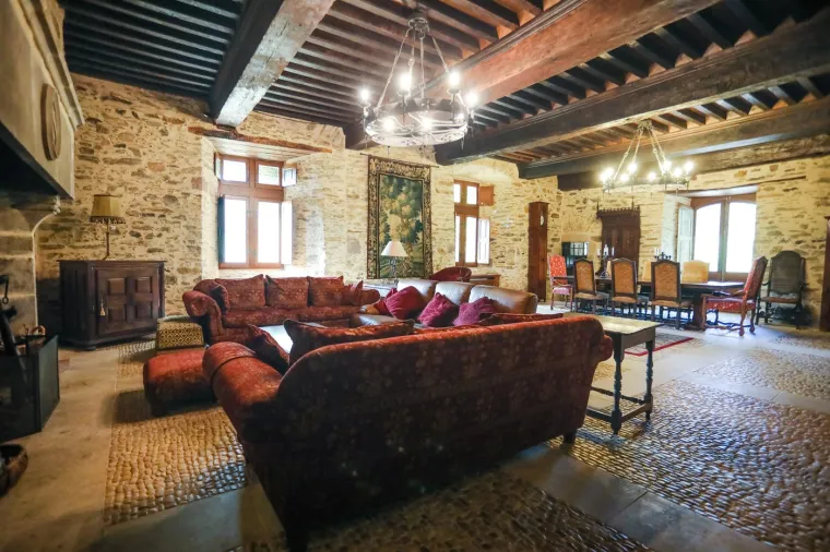 Svjedok minulih vremena: Zavirite u dvorac kontroverzne prošlosti, simbol luksuznog života