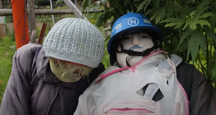 Nakon smrti mje&scaron;tana, jedna je žena izradila lutke koje izgledaju kao oni: Prizori su nevjerojatni