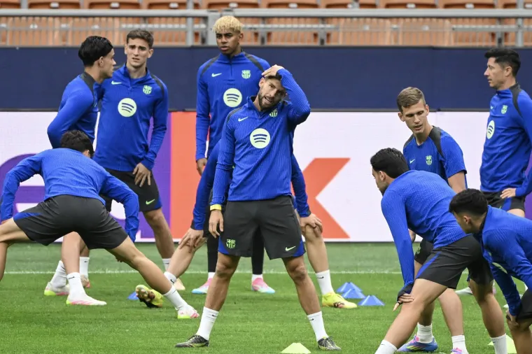 Otkriva li ova fotografija taktiku Barcelone protiv Intera? Flick sprema tajno oružje...