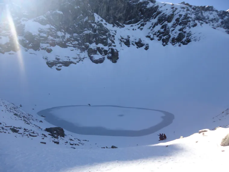 Uz ovo jezero jezivog nadimka veže se mračna povijest: Misterij se skriva ispod leda