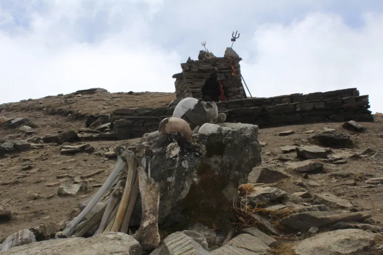 Uz ovo jezero jezivog nadimka veže se mračna povijest: Misterij se skriva ispod leda