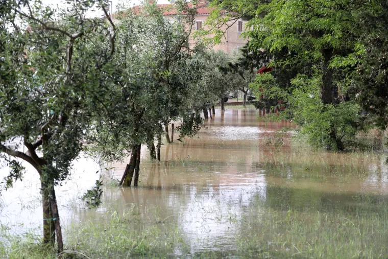 Potop u Istri: Pogledajte što je ostalo iza žestoke tuče