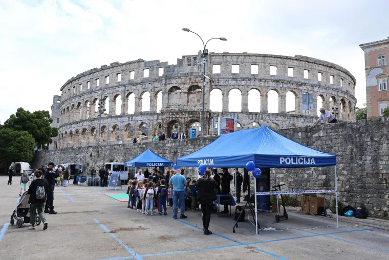 Nakon dugo vremena u javnosti: Evo kako danas izgleda Mirko &lsquo;Cro Cop&rsquo; Filipović