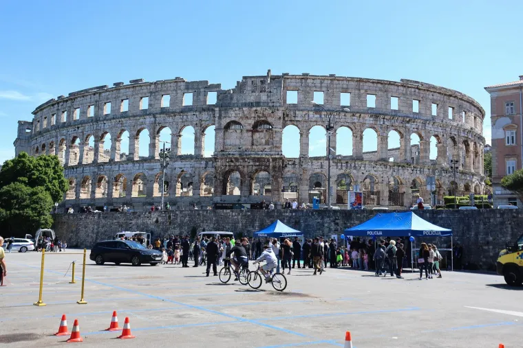 Nakon dugo vremena u javnosti: Evo kako danas izgleda Mirko &lsquo;Cro Cop&rsquo; Filipović