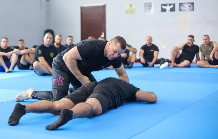 Nakon dugo vremena u javnosti: Evo kako danas izgleda Mirko &lsquo;Cro Cop&rsquo; Filipović