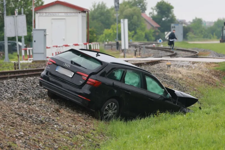 Stravični prizori u Županji: Sudarila se tri auta, jedna osoba poginula