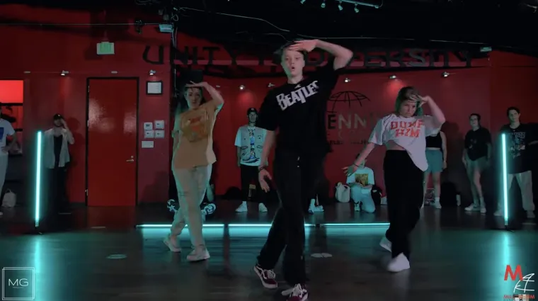 Od djevojčice koja želi promijeniti spol do mlade djevojke nalik majci: Kako se mijenjala Shiloh Pitt