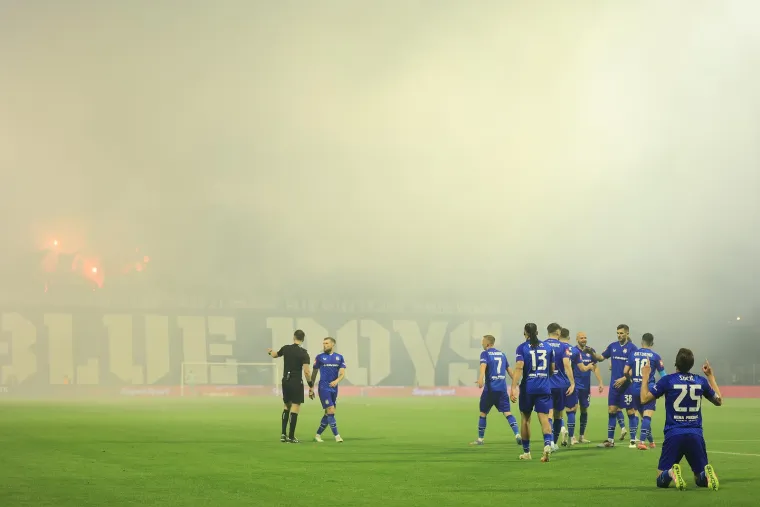 Pričat će se o proslavi junaka Dinama, a na terenu se pojavio čovjek kojem se svi klanjaju