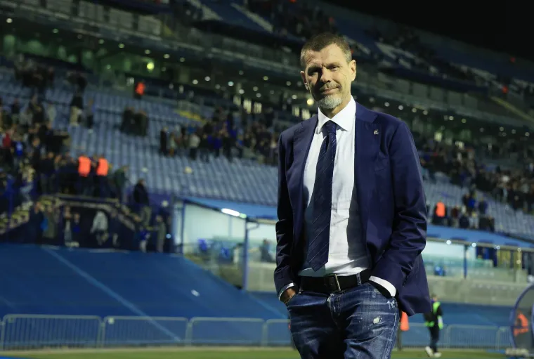 Pričat će se o proslavi junaka Dinama, a na terenu se pojavio čovjek kojem se svi klanjaju