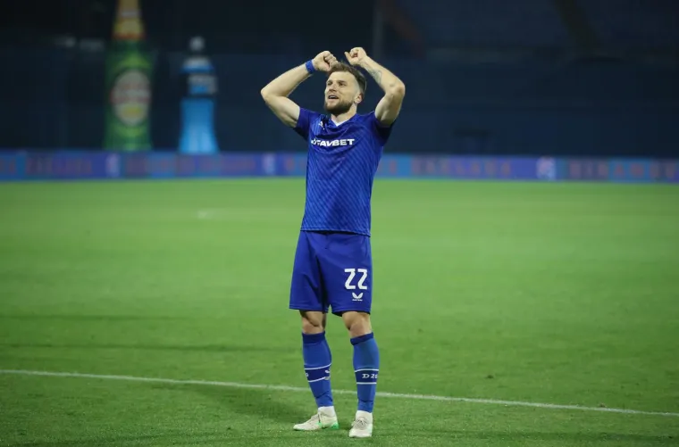 Pričat će se o proslavi junaka Dinama, a na terenu se pojavio čovjek kojem se svi klanjaju