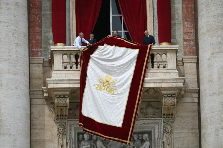 Pogledajte kako je izgledala prva nedjeljna molitva pape Lava XIV. na Trgu svetog Petra