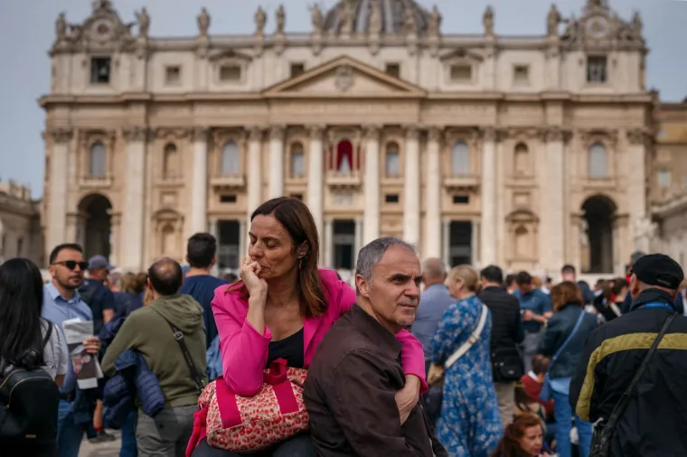 Pogledajte kako je izgledala prva nedjeljna molitva pape Lava XIV. na Trgu svetog Petra