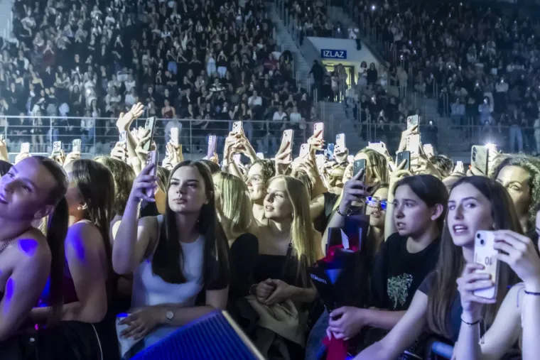 Prekrasna Slovenka očarala istok Hrvatske: Pogledajte kakav je napravila show