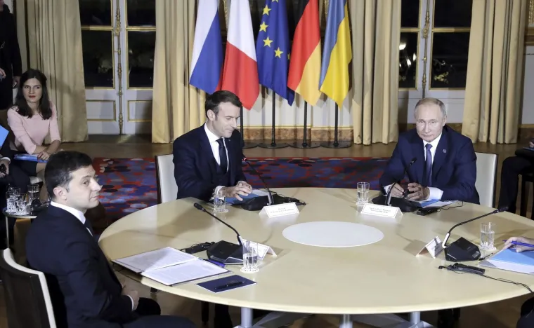 Bez brade, u odijelu i kao da je duplo mlađi: Ovako je Zelenski izgledao na zadnjem susretu s Putinom