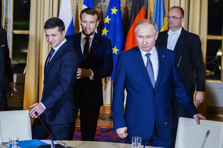 Bez brade, u odijelu i kao da je duplo mlađi: Ovako je Zelenski izgledao na zadnjem susretu s Putinom